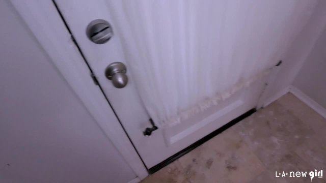 Превью Совсем юная, но невероятно доступная пизда № 46035