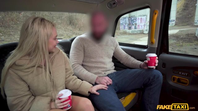 Превью У таксиста совсем не пыльная работа № 46094