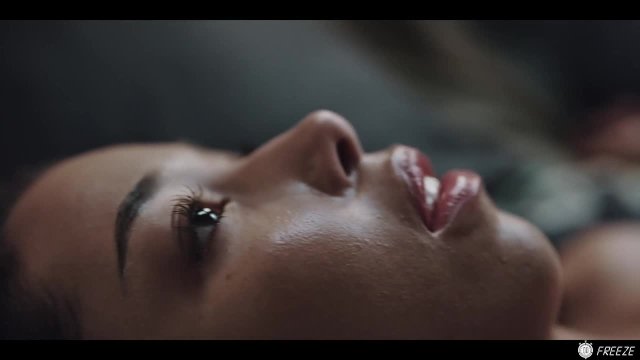 Превью Простой способ поймать очень красивую девушку № 46167