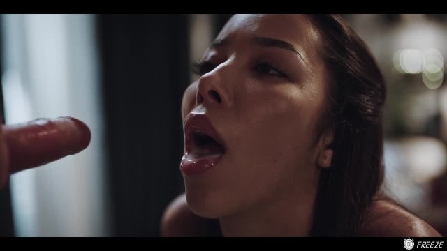 Превью Простой способ поймать очень красивую девушку № 46167