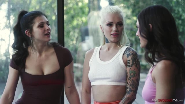 Девичья тренировка закончилась очень эпично